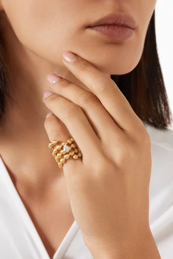 Diamond Ring in 18kt Yellow Gold