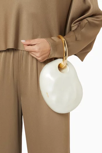 حقيبة أويستر مينودييه بيد على شكل سوار بليكسي جلاس طبيعي
