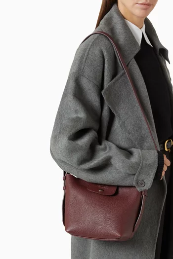 Small Le Cadence Crossbody Bag in Leather