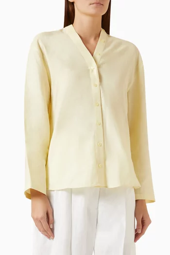 Button-detail Shirt in Linen
