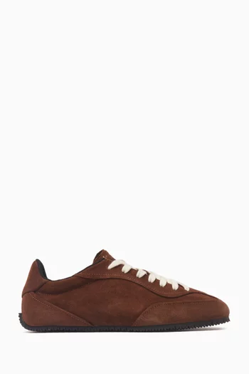 Daze Runner Sneakers in Suede