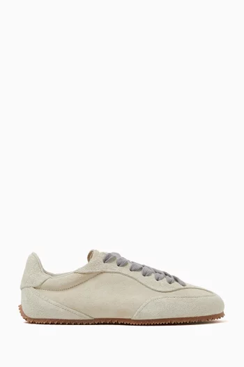 Daze Runner Sneakers in Suede