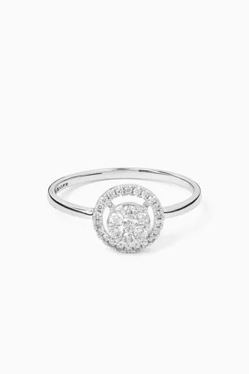 Halo Diamond Ring in 18kt White Gold