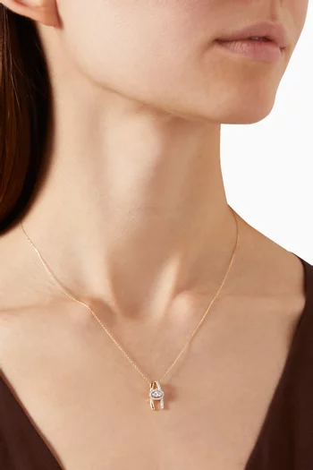 Oval Halo Diamond Necklace in 18kt Gold