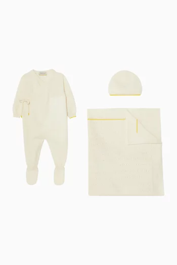 Pyjama, Blanket and Beanie Gift Set
