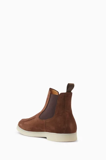 City Chelsea Boots in Oiled Suede