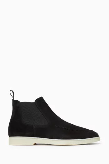City Chelsea Boots in Oiled Suede