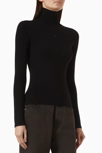 Seamless Turtleneck Sweater in Wool-blend