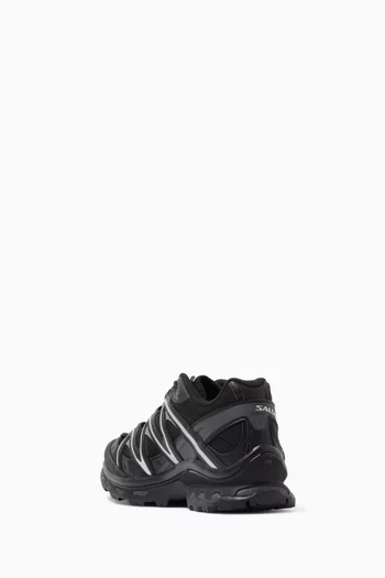 XT‑QUEST Sneakers