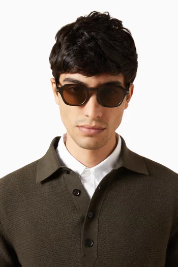 Sunglasses in Acetate & Titanium