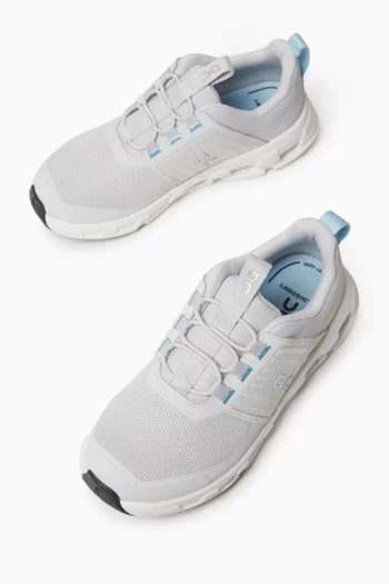 Cloudswift Sneakers