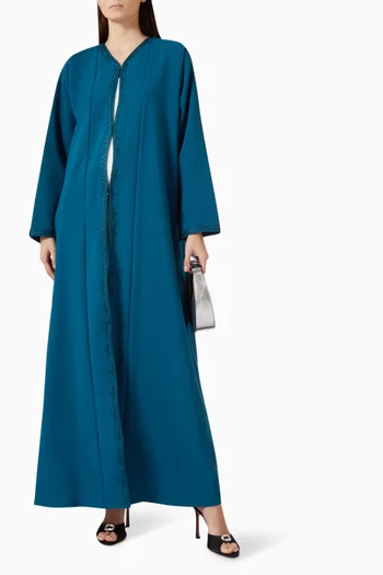 عباية بتطريزات بارزة كريب