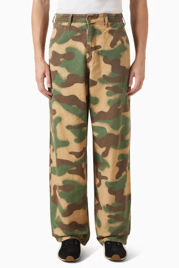 بنطال عملي بنقشة مموهة