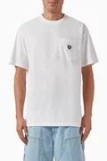 أبيض