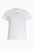 أبيض