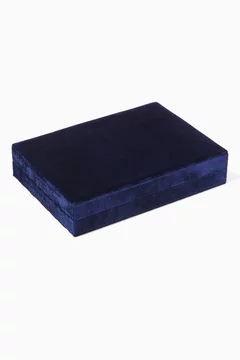 أزرق
