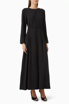 أسود