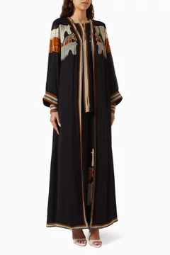 أسود
