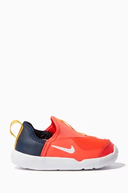 Lil swoosh nike clearance