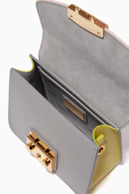 Furla metropolis brava store