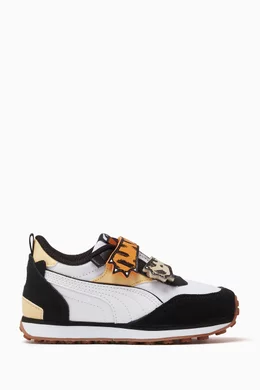 Mates sneakers store