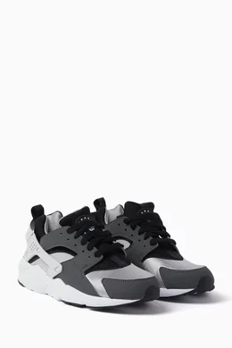 Nike huarache black junior on sale