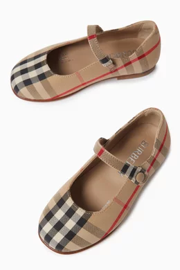 Burberry mary jane shoes deals