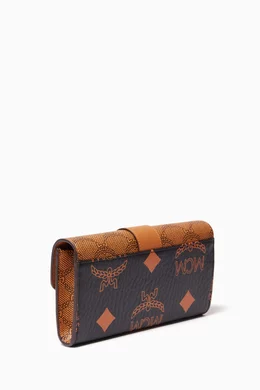 Buy MCM Black Large Tracy Wallet on Chain in Visetos For Women Online Ounass Bahrain