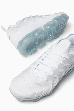 Buy Nike White Air Vapormax Plus Sneakers For Men Online Ounass Bahrain
