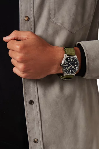 ساعة أوشنر 500 أوتوماتيكية بتاج وتصميم عسكري بلون أسود بإصدار محدود، 44 مم