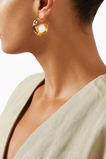 Crest Pearl Hoops in 22kt Gold-plated Bronze
