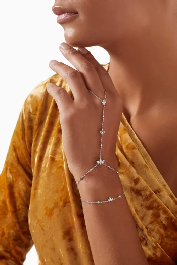 Diamond Hand Chain in 18kt White Gold