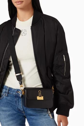 Small Plain Binder Shoulder Bag in Leather