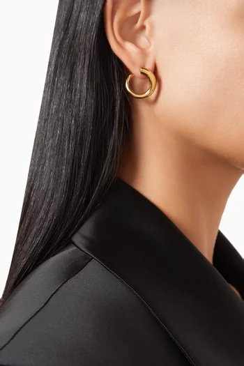 Medium Wave Hoop Earrings in 23kt Gold Plating