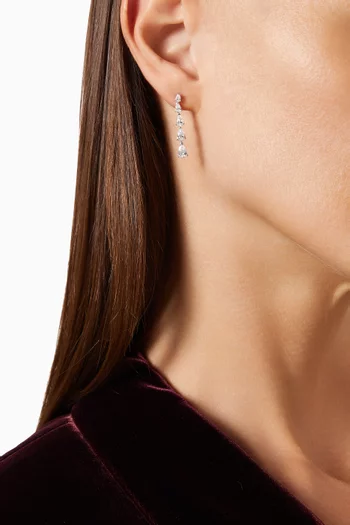 Pear Diamond Drop Earrings in 18kt White Gold