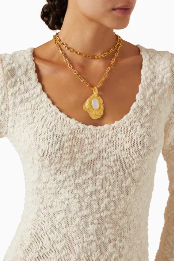 Selene Resin Pendant Necklace in 18kt Gold-plated Brass
