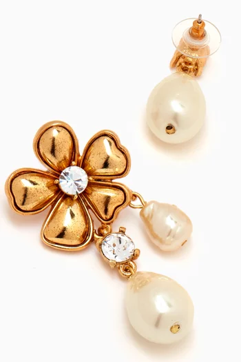 Asymmetrical Pearl Earrings in Metal