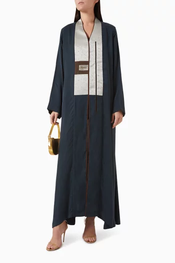 Contrast-trim Abaya in Silk