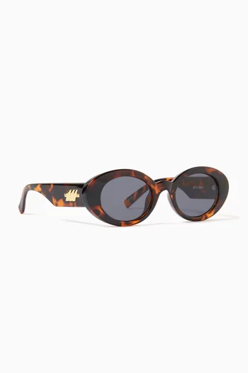 نظارة شمسية نوفو بإطار بيضاوي