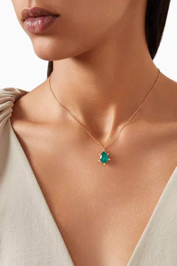 Pear-cut Emerald & Diamond Necklace in 18kt Gold