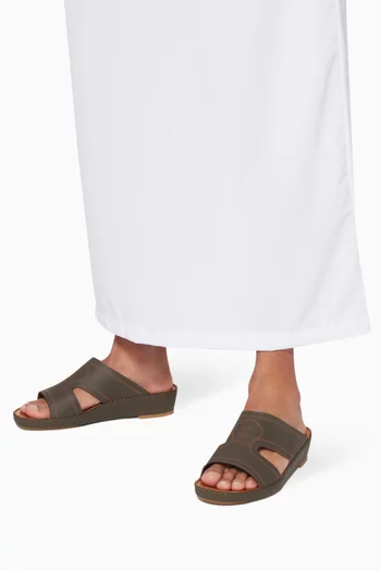 حذاء مفتوح أركا لاسيراتو من جلد العجل أخضر