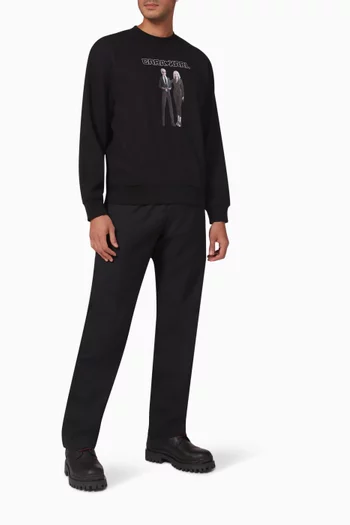 سويت شيرت بشخصيات المصممين قطن جيرسيه عضوي كارل لاغرفيلد × كارا ديليفين