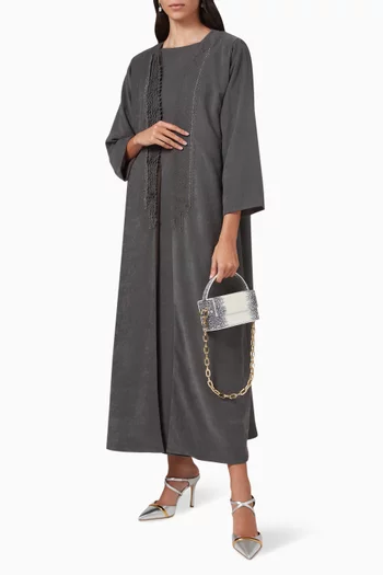 عباية مطرزة