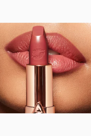 أحمر شفاه هوت ليبس 2 درجة جلوينج جين، 3.5 غرام