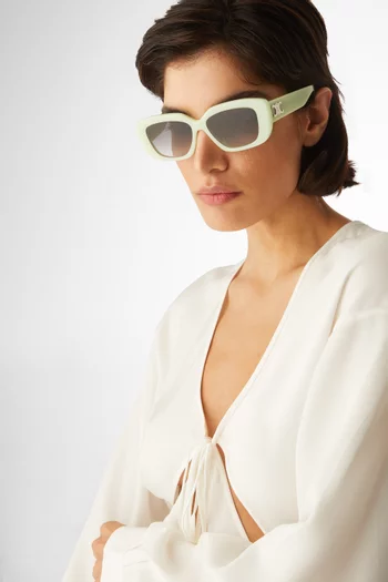 Cat-eye Sunglasses in Acetate