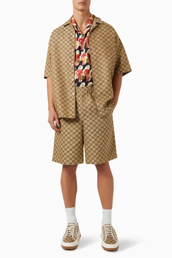 Knee-length Shorts in Linen