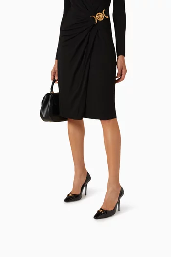 حذاء كلاسيك بحلية بشعار ميدوسا وكعب 105 مم جلد لامع