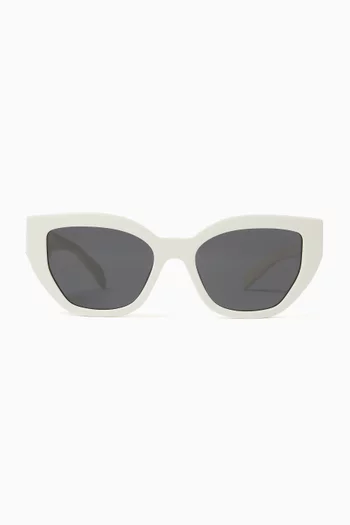 نظارة شمسية بتصميم فراشة بإطار أسيتات