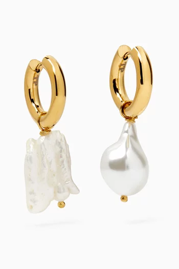Pearl Pendant Huggie Earrings in Gold-plated Brass