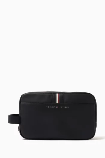 TH Corporatw Washbag in Faux Leather